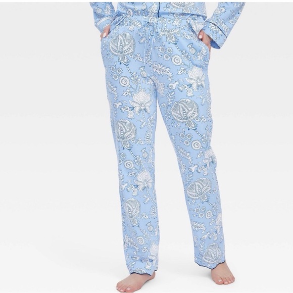 Women's Floral Vines Long Sleeves & Pants Pajama Set Blue  Roller Rabbit XXS nwt - Picture 4 of 4
